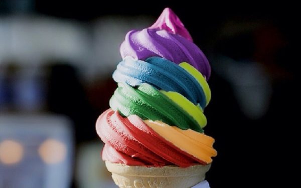 цветное мягкое мороженое